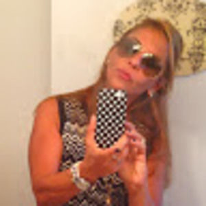 Meet your Posher, Andrea